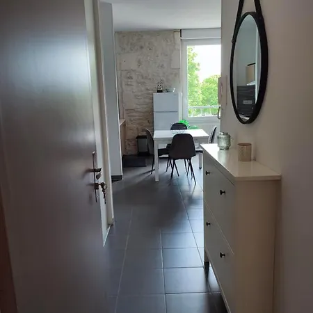 Апартаменты Confort Appartement Rochefort Tonnay-Charente