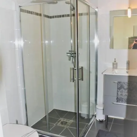 Апартаменты Confort Appartement Rochefort *