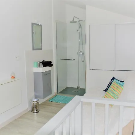 Confort Appartement Rochefort Апартаменты *